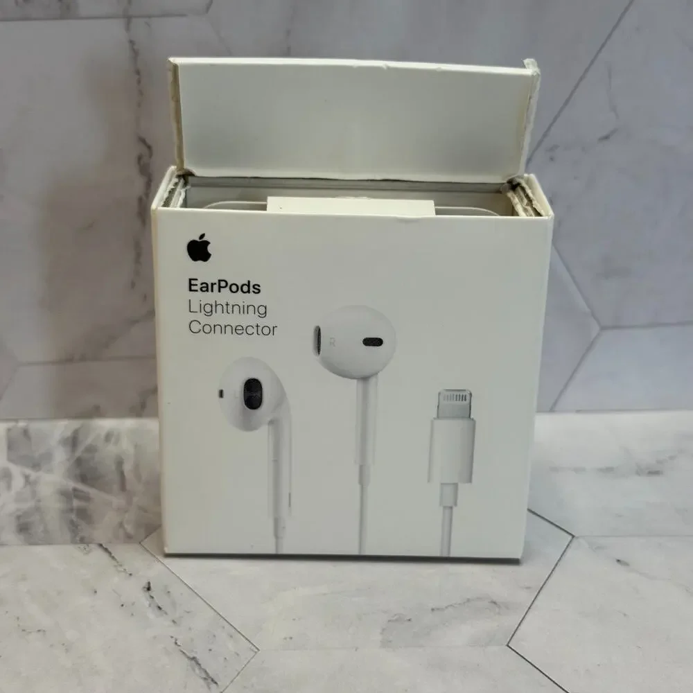 EarPods Headphones with Lightning Connector Wired Ear Buds iPhone New Open Box